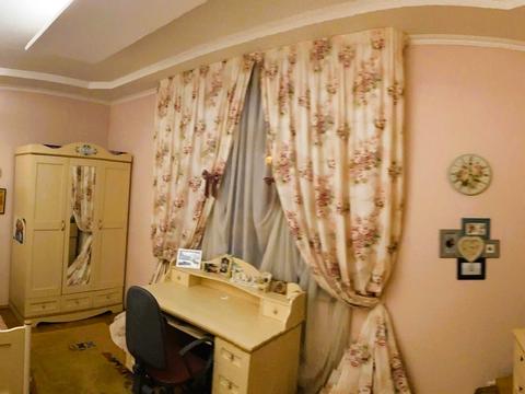 квартира за адресою Пилипа Орлика вул. (Паризької Комуни), 1