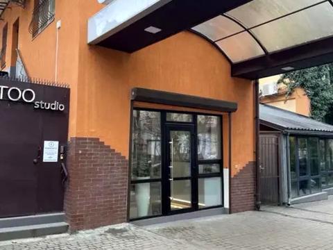 комерційна за адресою Кардинала Любомира Гузара вул., 22