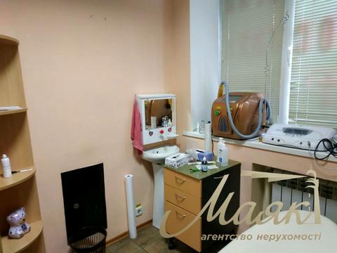 комерційна за адресою Михайла Бойчука вул. (Кіквідзе), 18-А