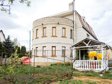 будинок за адресою Героїв Дніпра вул.