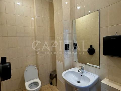 комерційна за адресою вул. Казарменна, 4г