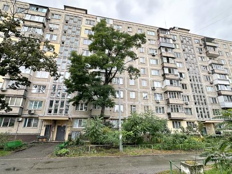 квартира за адресою Дніпровська набережна вул., 9