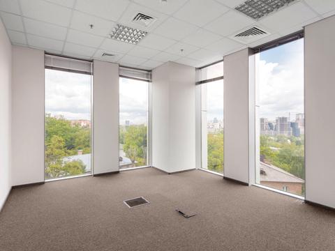 коммерческая по адресу Николая Амосова ул., 12