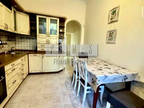 квартира за адресою Київ, Богдана Хмельницького вул., 84