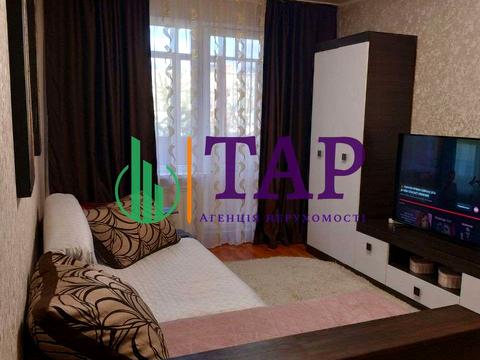 квартира за адресою Михайла Комарова вул. (Тархова), 5