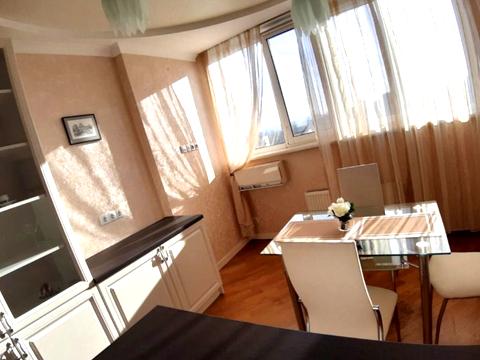 квартира за адресою Михайла Максимовича вул. (Онуфрія Трутенка)