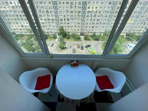 квартира за адресою Павла Тичини просп., 12-Б