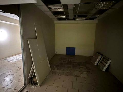 комерційна за адресою Леся Курбаса просп., 2/13