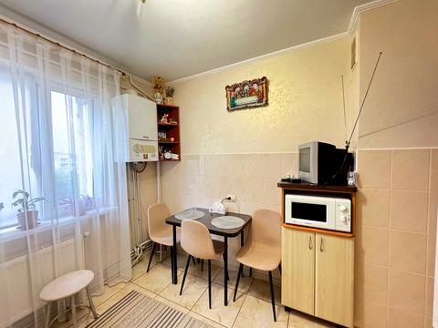квартира за адресою Василя Симоненка вул., 7