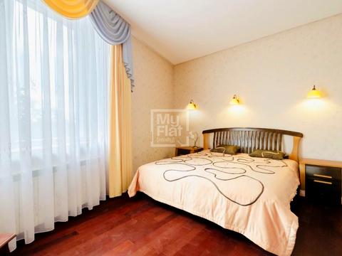 будинок за адресою Дмитра Дорошенка вул. (Чигоріна), 9