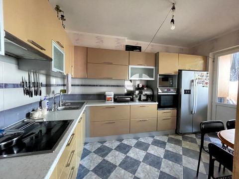 квартира за адресою Академіка Сахарова вул., 34