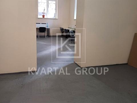 комерційна за адресою Мечникова вул., 109-Б