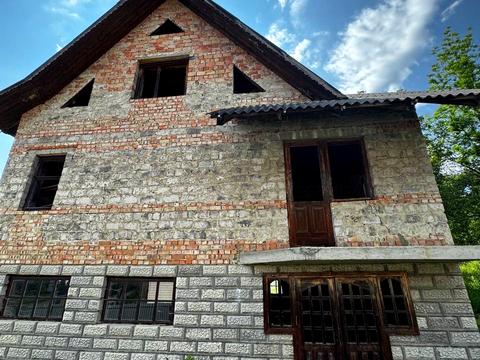 будинок за адресою Любіжня