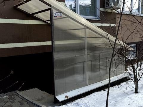 комерційна за адресою Покровська вул., 40-Б
