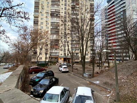 квартира за адресою Патріарха Мстислава Скрипника вул., 11