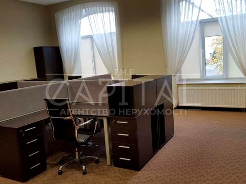 комерційна за адресою Київ, Митрофана Довнар-Запольського вул., 7