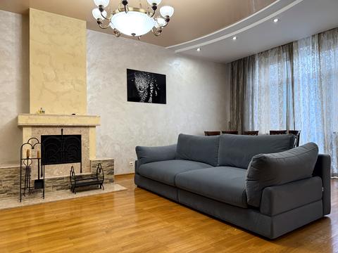 квартира за адресою Дмитрівська вул., 13