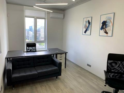 комерційна за адресою Жилянська вул., 68