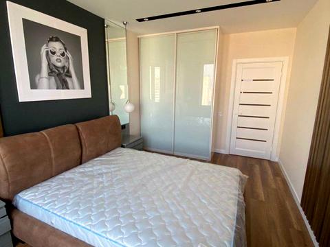 квартира за адресою Дніпровська набережна вул., 16-Г