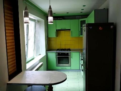 квартира за адресою Салютна вул., 25-А