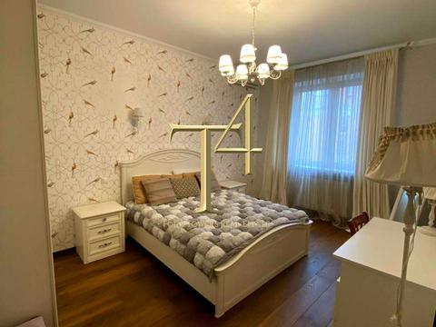 квартира за адресою Володимира Івасюка просп. (Героїв Сталінграду), 4