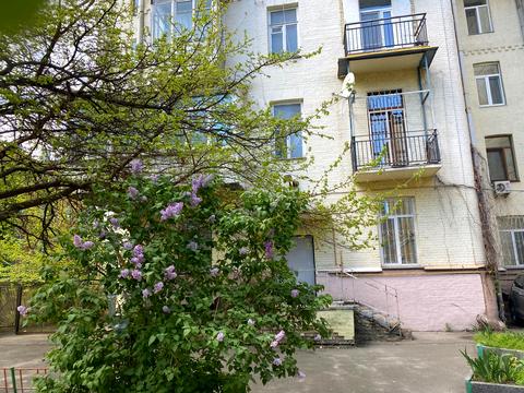 квартира за адресою Шота Руставелі вул., 33-Б