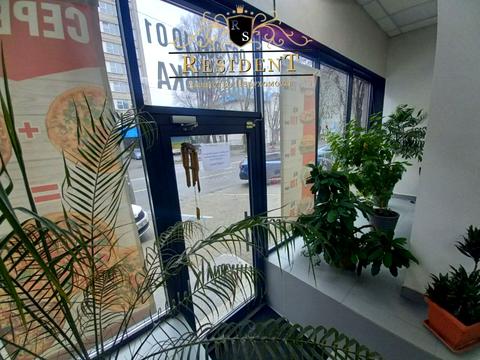 комерційна за адресою Науки просп. (Гагаріна), 24