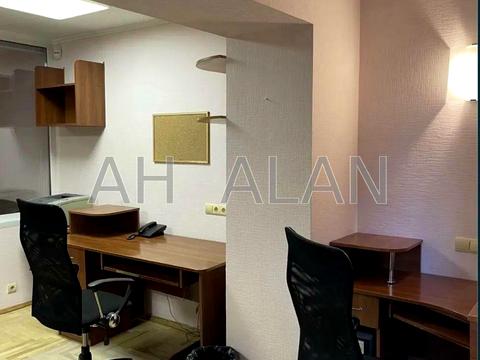 коммерческая по адресу Антоновича ул. (Горького), 90-92