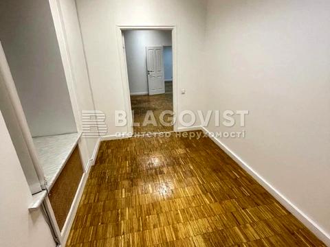 коммерческая по адресу Ярославов Вал ул., 38