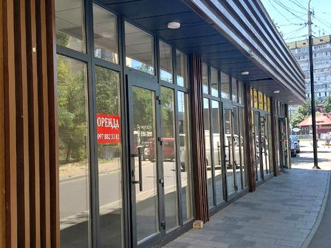 комерційна за адресою Березинська вул., 20