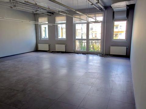 комерційна за адресою Спаська вул., 5
