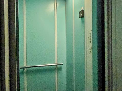 квартира за адресою Ореста Левицького вул. (Академіка Курчатова), 3-А