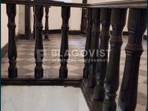 комерційна за адресою Лютеранська вул., 4