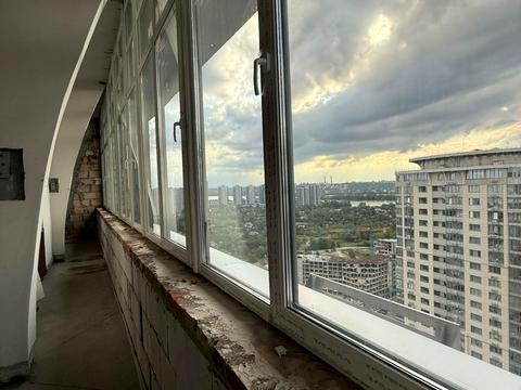 коммерческая по адресу Днепровская набережная ул., 14