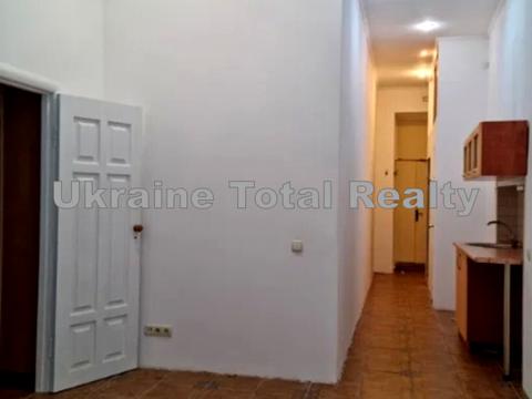 квартира за адресою Набережно-Хрещатицька вул., 7-Б