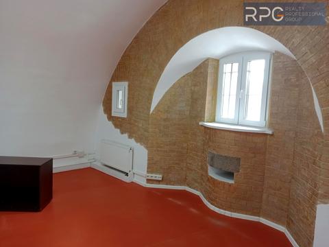 комерційна за адресою Рибальська вул., 22