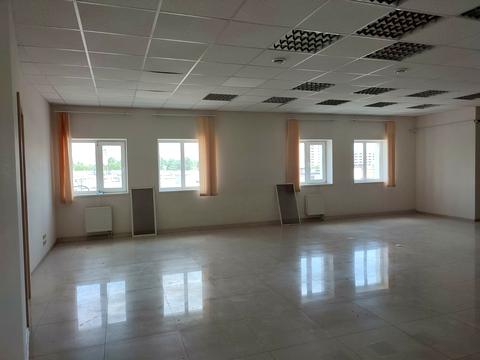 комерційна за адресою Бережанська вул., 12-Б