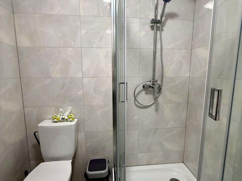 будинок за адресою правди