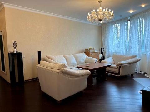 квартира за адресою Дніпровська набережна вул., 19-А