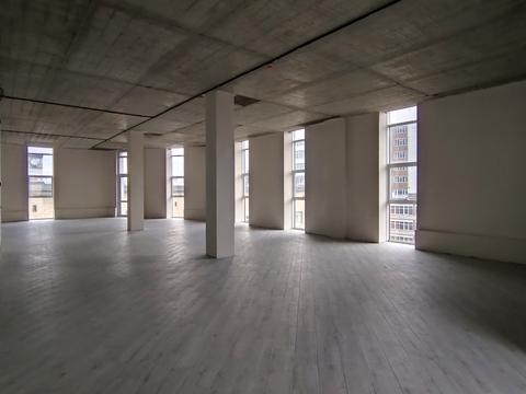 комерційна за адресою Проскурівського підпілля вул., 61