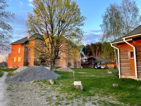 комерційна за адресою Ярослава Мудрого вул., 11А