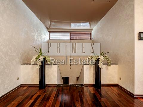 будинок за адресою Осіння