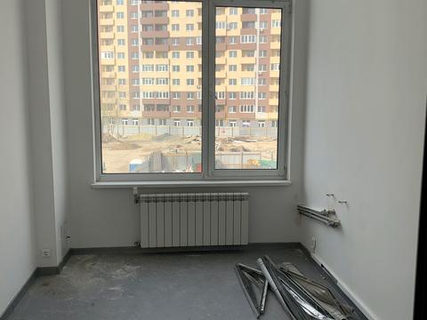 комерційна за адресою Угорська вул., 14