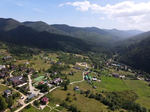 участок по адресу Піги