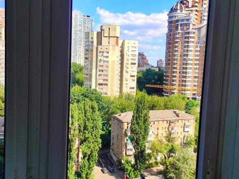 квартира по адресу Леси Украинки бульв., 7-А