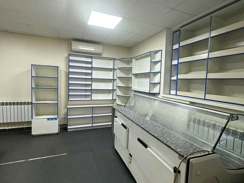 комерційна за адресою Степана Бандери вул., 58