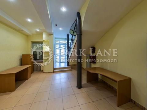 комерційна за адресою Саксаганського вул., 67-А