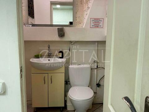 комерційна за адресою Бастіонна вул., 2/1