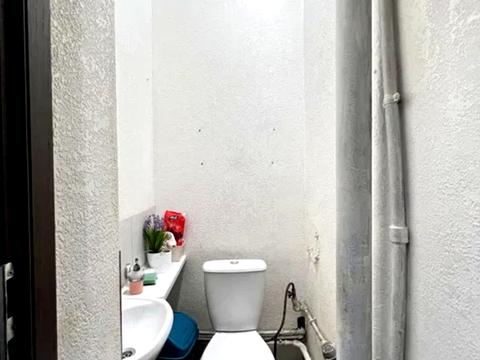 коммерческая по адресу Михаила Грушевского ул., 8