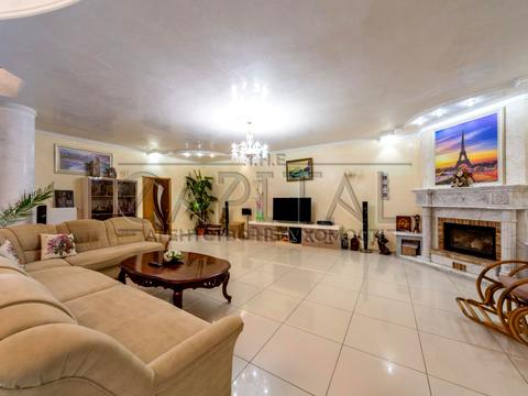 будинок за адресою Лісна